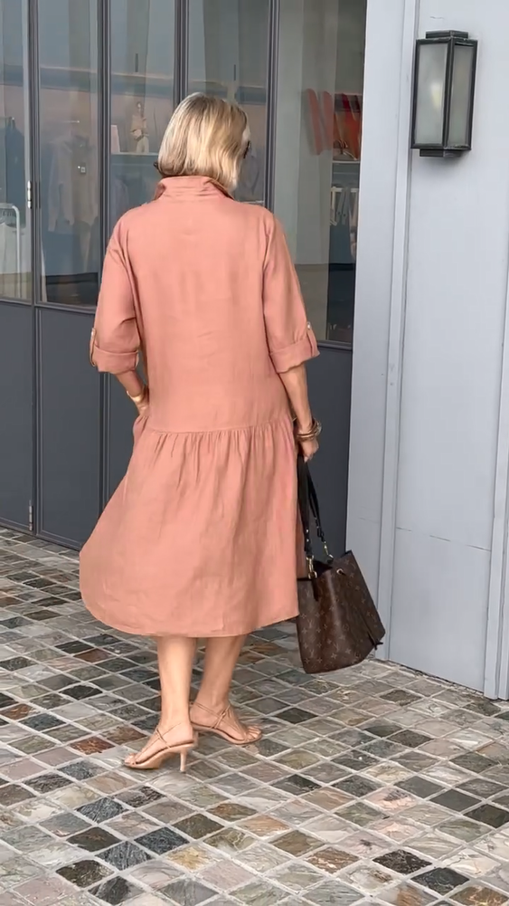 Breezy-Knopf | Elegantes mit Knopfleiste