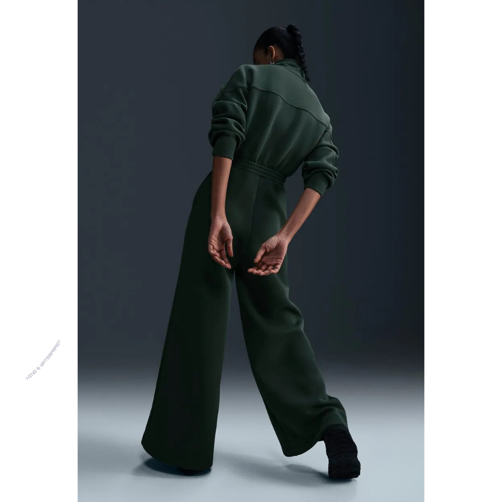 WeicheEleganz | Eleganter Jumpsuit mit Stehkragen & weitem Bein