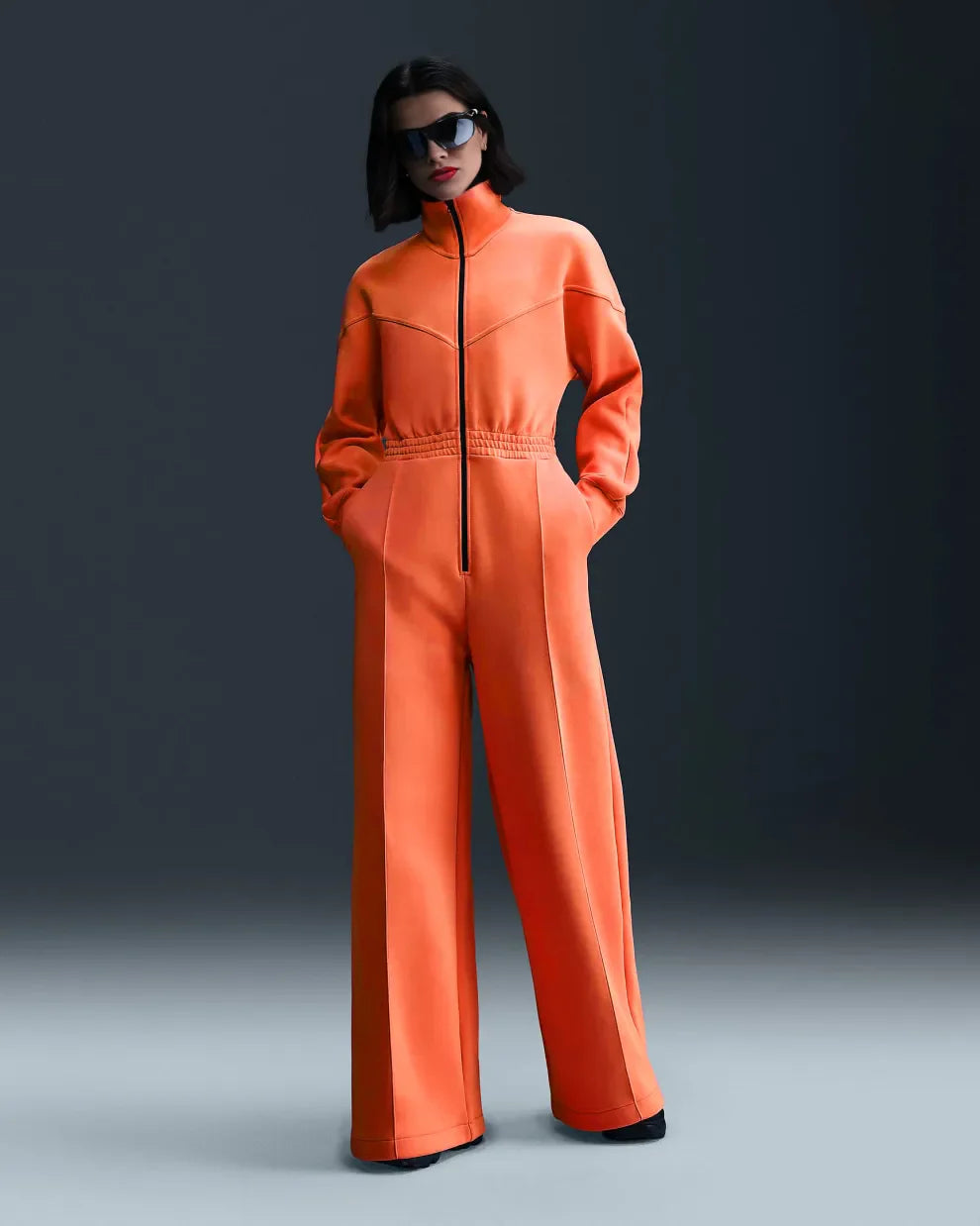 WeicheEleganz | Eleganter Jumpsuit mit Stehkragen & weitem Bein