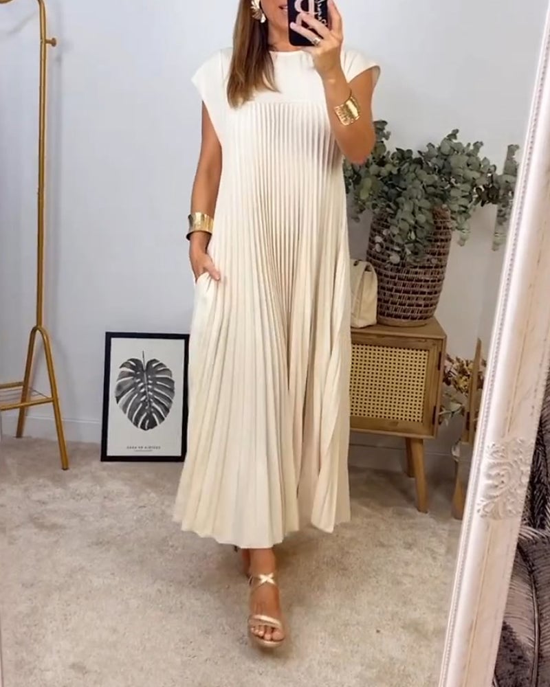 ElegantEase | Plisseekleid