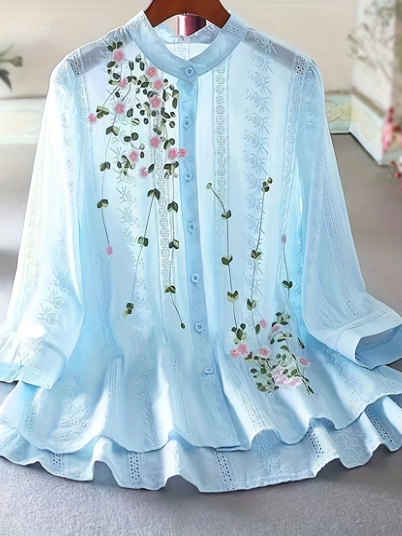 BlütenCharme | Damen Bluse mit zarter Blumenstickerei