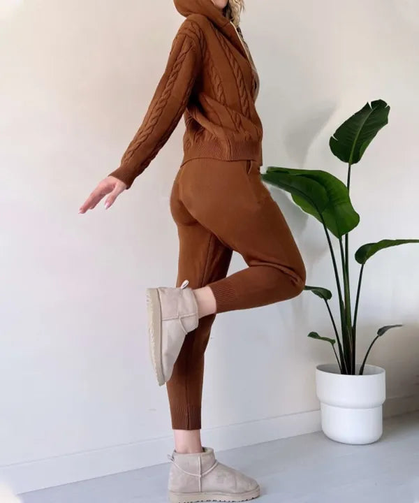 GemütlichStrick Set | Müheloser Stil und Komfort im Gestrickten Zweiteiler
