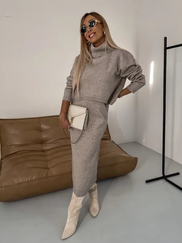 Perfekter Look | Kleid und Rollkragenpullover-Set