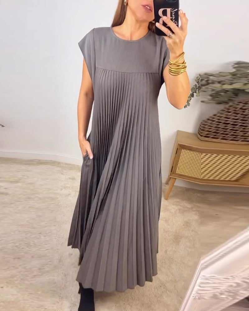ElegantEase | Plisseekleid