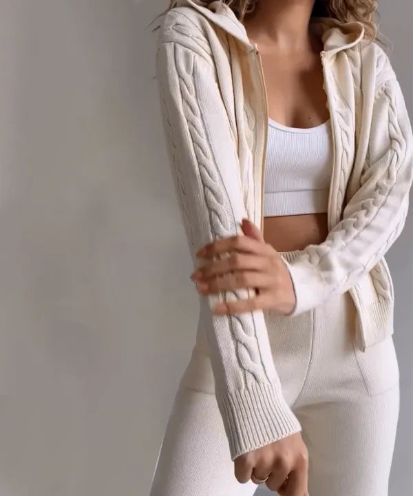 GemütlichStrick Set | Müheloser Stil und Komfort im Gestrickten Zweiteiler