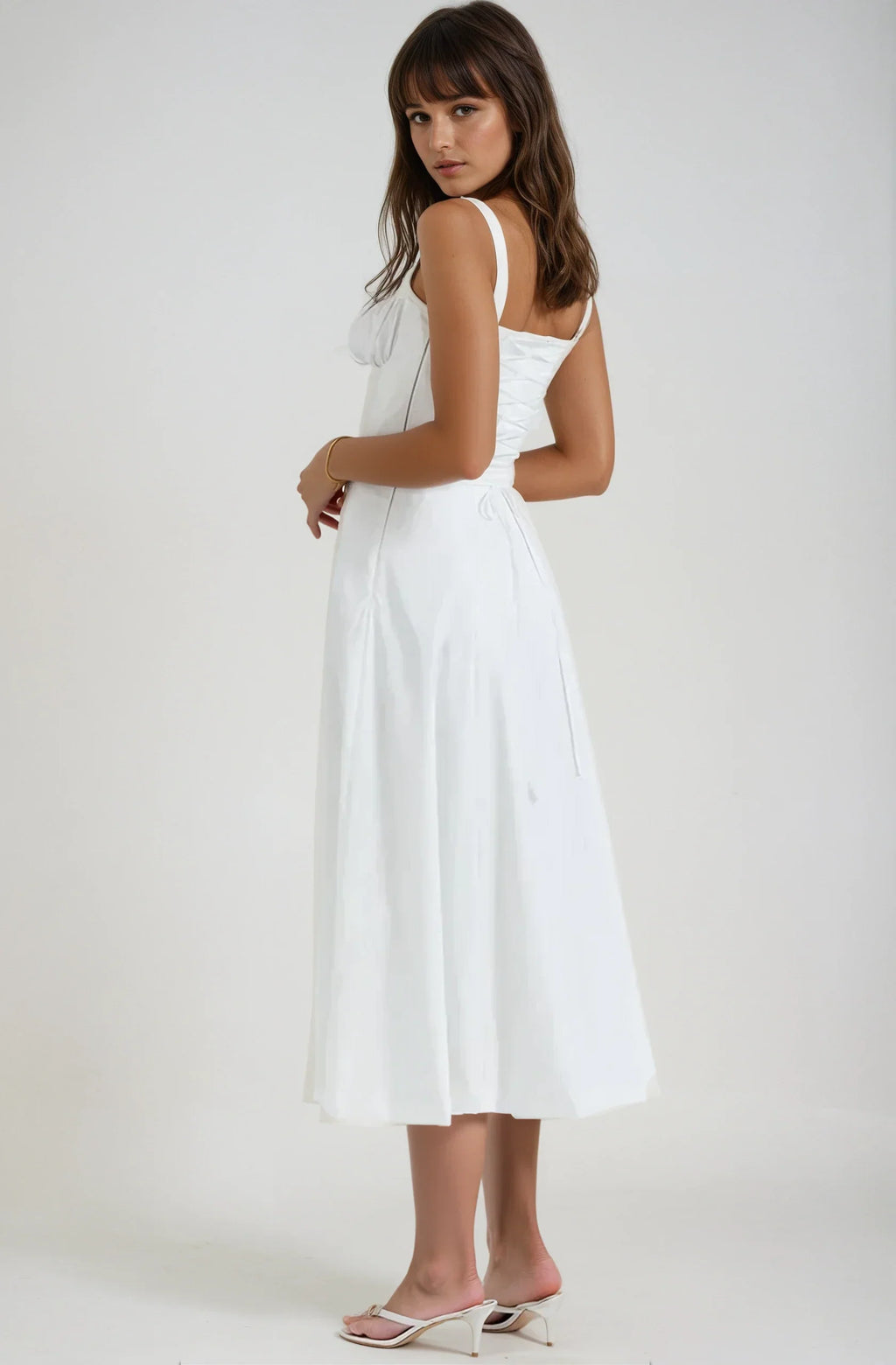 AnmutLux | Elegantes Korsagenkleid mit Figurbetonter Silhouette