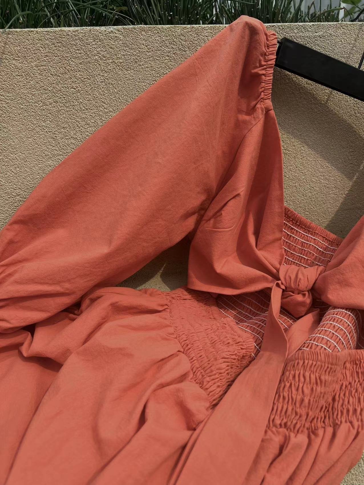 ChicRuffle | Kleid mit Rüschenärmeln