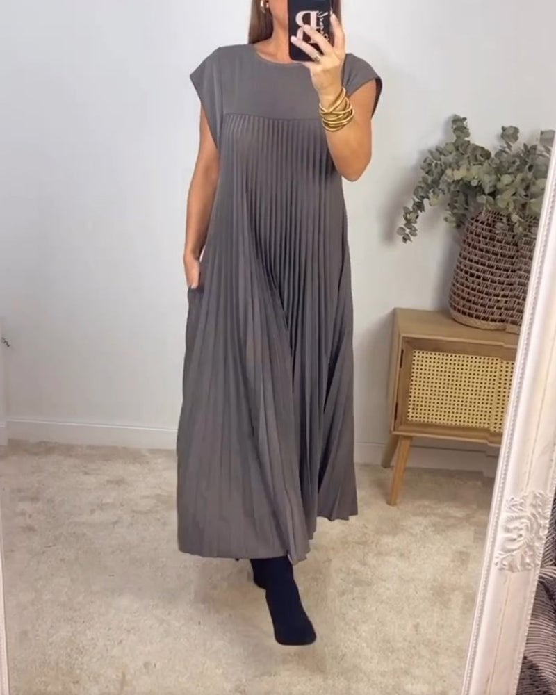 ElegantEase | Plisseekleid