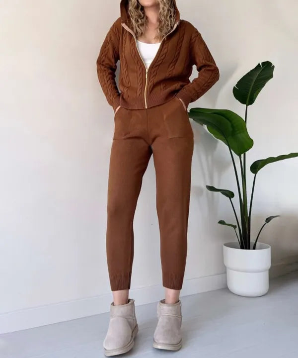 GemütlichStrick Set | Müheloser Stil und Komfort im Gestrickten Zweiteiler